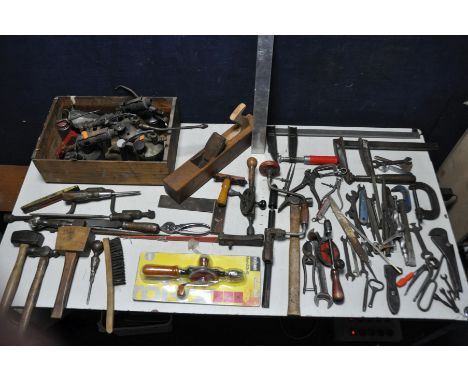 A COLLECTION OF VINTAGE TOOLS to include a number of hammers, spanners, clamps, manual screwdrivers/drills etc a wooden box o