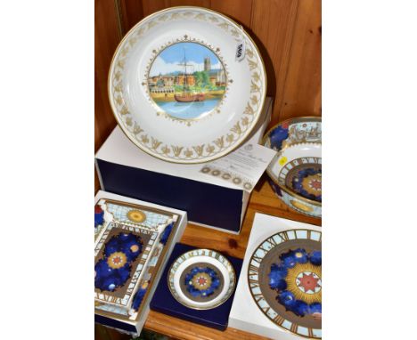 A BOXED ROYAL WORCESTER LIMITED EDITION WORCESTER SCENES FLIGHT BOWL, no 133/250, diameter 23cm, with certificate, together w