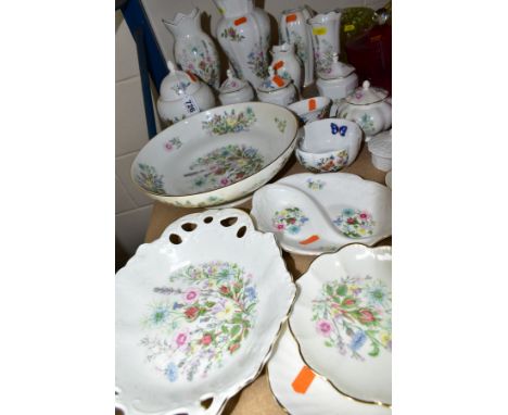 NINETEEN PIECES OF AYNSLEY CERAMIC GIFTWARES, to include mostly Wild Tudor, with Cottage Garden and Basketweave patterns, a W
