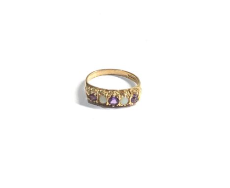 9ct gold vintage amethyst &amp; opal five stone dress ring (2.4g) 