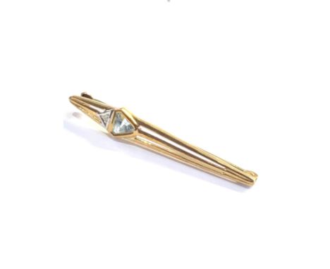 Vintage diamond &amp; Topaz brooch measures approx 5cm weight 2.8g 