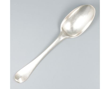 Silver dinner spoon, Arnaud I Sermensan, Bordeaux 1712-17. Equipped with comb. France, Bordeaux, Arnaud I Sermensan, 1712-17,