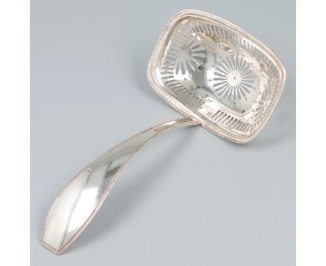 Sifter spoon (Amsterdam, Jacob van Wijk, 1832) silver. Gadrooned rim around openwork bowl and on the handle. The Netherlands,