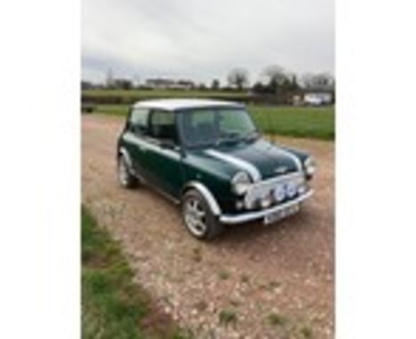 Mini Cooper. 1993. 1275cc. Runs and drives. MOT until 28/11/22. Partial service history, engine rebuild at Malvern Rebore Spe