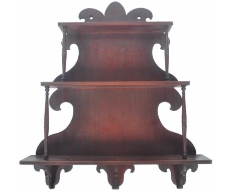 An antique 18th Century Georgian mahogany&nbsp;wall mounted&nbsp;display shelf rack / bookshelves having three graduating she