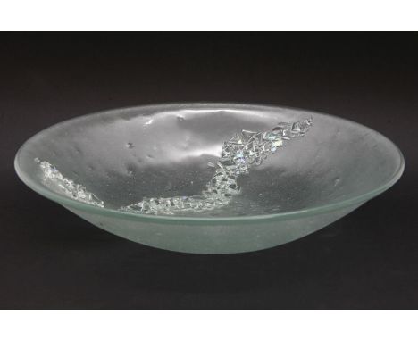 Dominique Conte (Contemporary)A modern glass fruit bowl, with applied glass to appear as shattered through the centre of the 