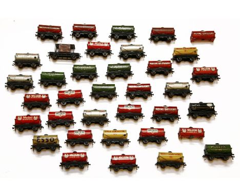 Hornby 'Dublo' tankers, 'Power Petrol', Mobil, Esso, Royal Daylight, thirty three two parts and a wagon