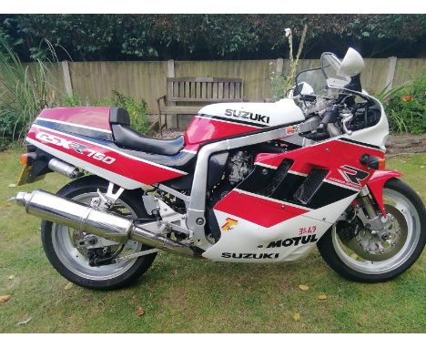 1990 Suzuki GSX-R750L 'Slingshot'Registration no. G934 AVTFrame no. GR7AA-100744Engine no. R716101096Suzuki rewrote the 750-c