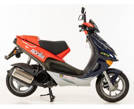 The Robin Spring Collection1999 Aprilia 124cc 125SR Replica Scooter Registration no. T469 MPP Frame no. *ZD4PX0000XS102556* E