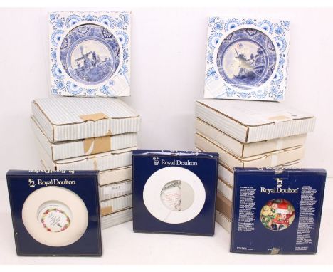 Ceramics: A collection of assorted boxed ceramic collectors' plates to include Royal Doulton, Bradford Exchange and other exa
