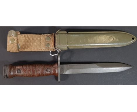 POST WAR AMERICAN US ARMY M1 CARBINE BAYONET AND SCABBARD