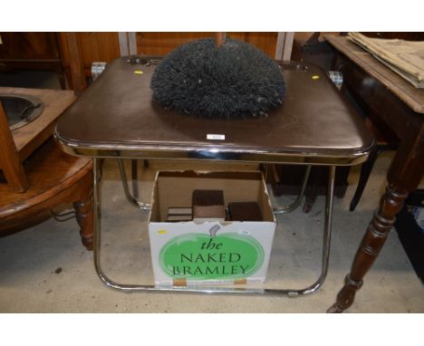 A retro desk 