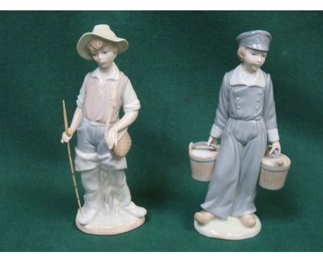 TWO LLADRO GLAZED CERAMIC FIGURES 