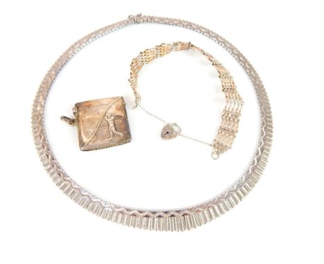 20th Century silver jewellery; collar necklace with wave decoration, 5 bar gate bracelet with lock clasp and a Vesta case wit