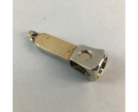 CIGAR CUTTER, with engine turned 9ct gold panels