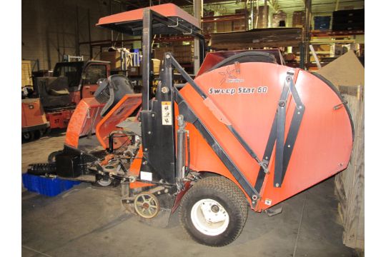 Smithco Sweep Star 60 Self Propelled 3 Wheel Grass Sweeper Please Note Non Working With Disas