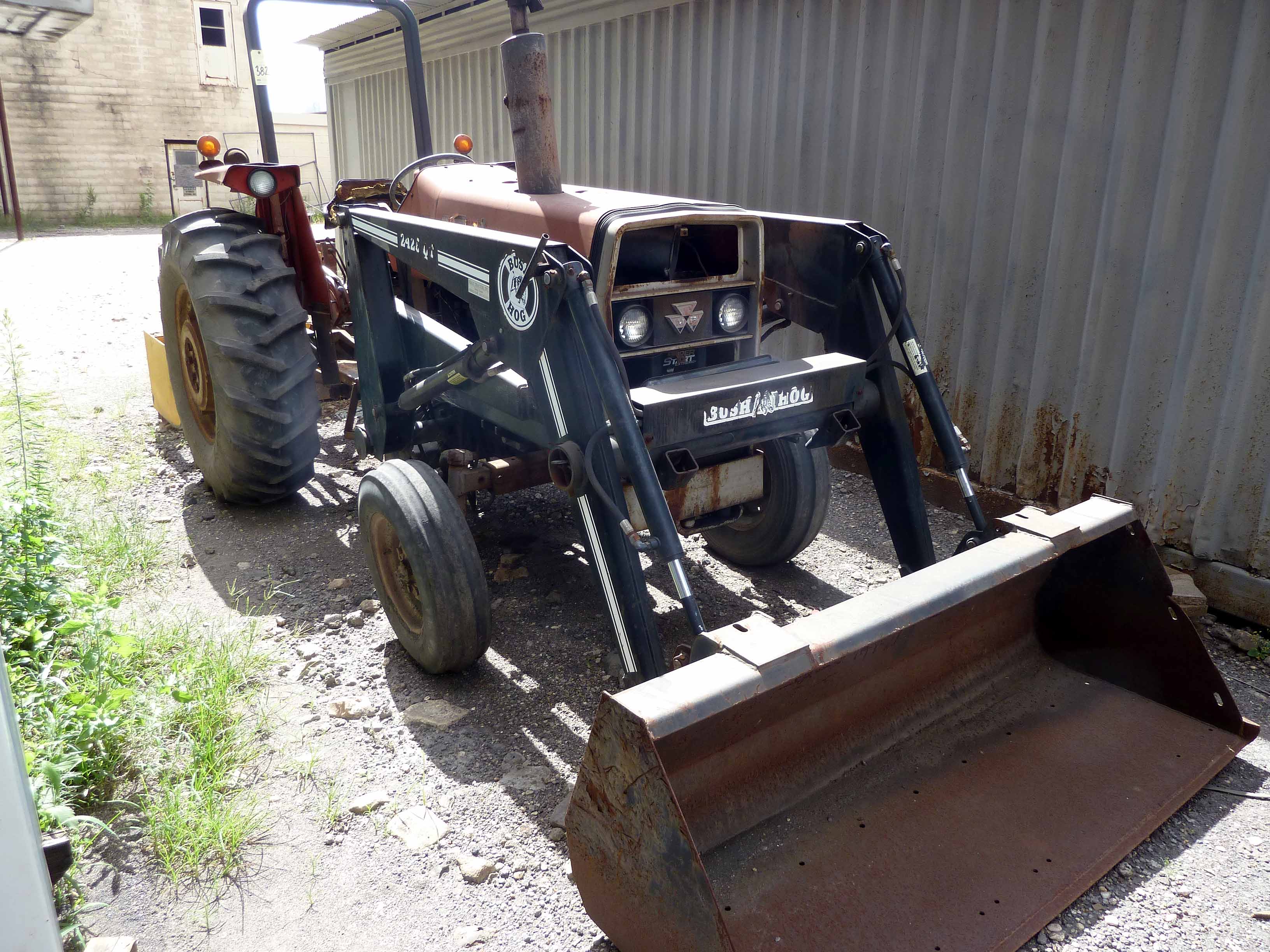 TRACTOR, MASSEY/FERGUSON MDL. 255, Bush Hog Mdl. 2426QT diesel engine