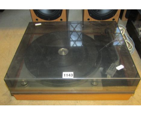 Thorens record player with loose removeable lid (no visible model number)