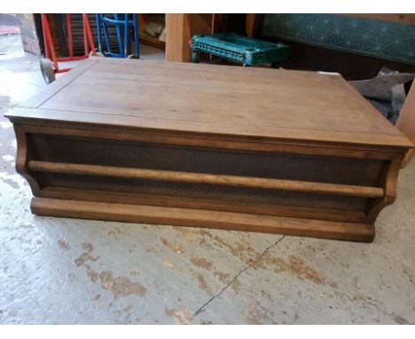 Vintage Caddy Coffee Table  Vintage Ash Brown &amp; Iron Mesh 126 x 82cm Location A7 -48)
