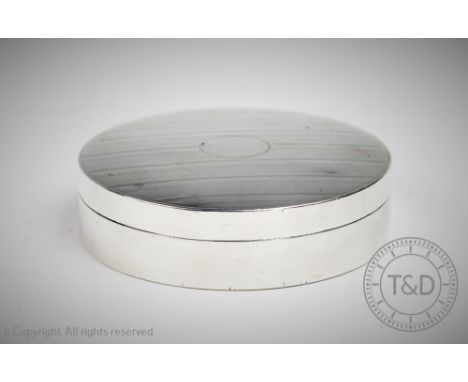 An Art Deco silver box and cover, Deakin &amp; Francis Ltd, Birmingham 1921, the circular box with engine turned cover enclos