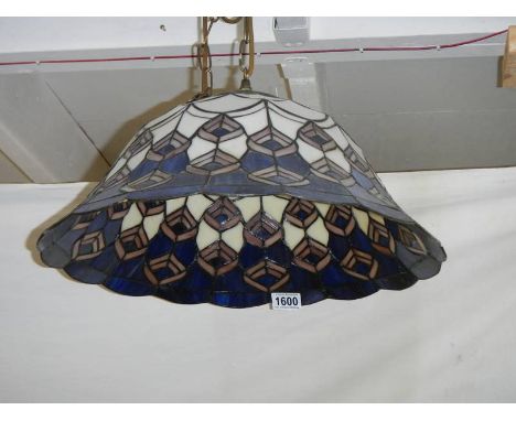 A good 20th century Tiffany style lamp shade.