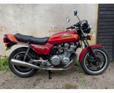 UK-market twin cam CB900F in good running order. Developed from the World's first superbike, the CB750, and unusually aimed a