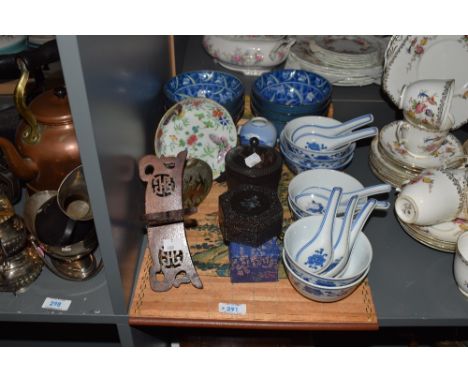A collection of Chinese ceramics, to include soup bowls, saucers, ect