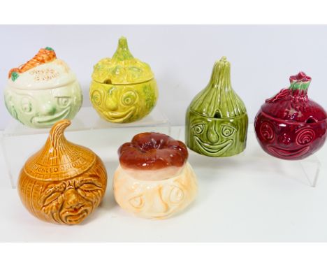 Six Sylvac novelty kitchenalia pots / jars to include Piccalilli, Coleslaw, Cucumber, Bread Sauce and other. [W]

Condition R