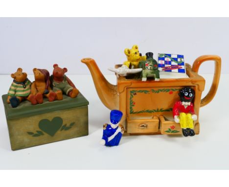 Ceramics - A novelty tea pot in the form of a toy box and a teddy bear trinket box {ba]

Disclaimer: These items are listed o