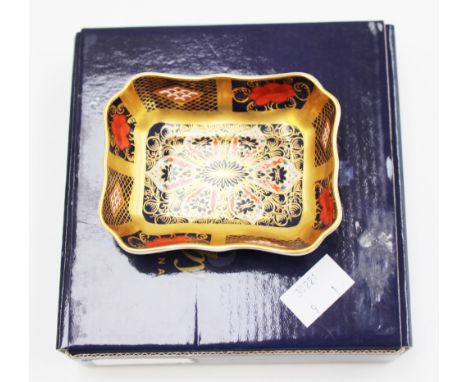 A boxed Royal Crown Derby 1128 imari trinket dish, XLV