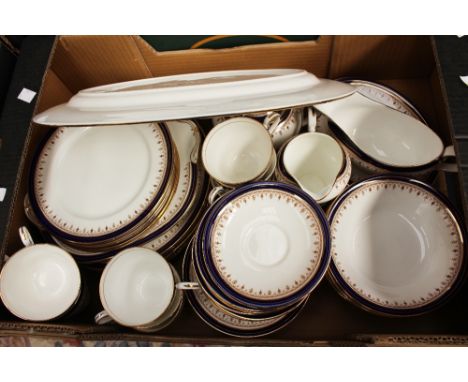 An Aynsley Leighton 1646 part tea/dinner service (one box) 
