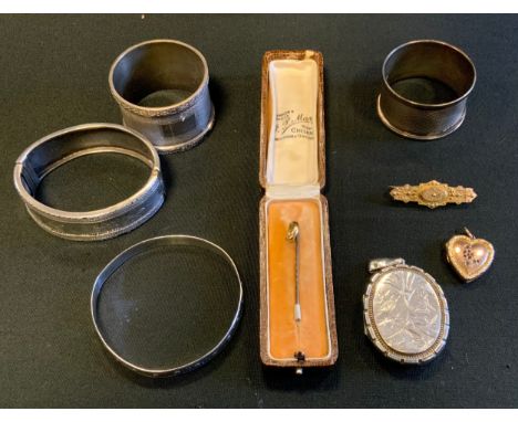 A Victorian 9ct gold brooch, stamped 9 carat, 2.3g gross;  a seed pearl set 15ct gold coffee bean tie pin, stamped 15ct, 1.2g