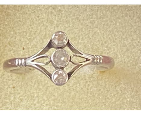 18ct white gold ring set with 3 diamonds Size O 