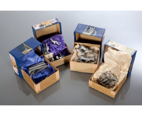 COLLECTION OF BOXED HINCHLIFFE DIE CAST LEAD MODEL SOLDIERS
mostly of Napoleonic soldiers, artillery, horses, cannons and oth