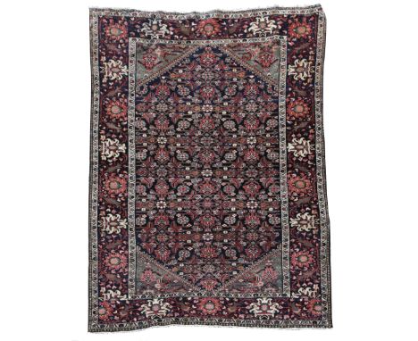 A NORTH WEST PERSIAN RUG POSSIBLY SENNEH, FIRST HALF OF 20TH CENTURY 205.5 x 138.5cm