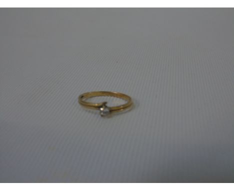 9ct Solitaire modern design ring