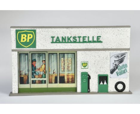 Schaufenster Display "BP" Tankstelle, W.-Germany, 42 x 24,5 cm, Holz