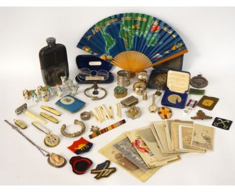 LOT OF COLLECTABLES
including a pair of George V silver napkin rings, 19th century inlaid snuff box, period Church tokens and