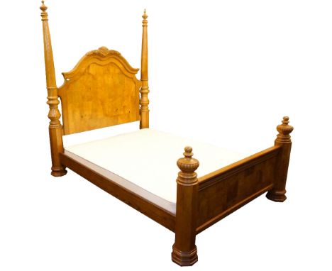 PULASKI AMERICAN LIGHT BURR OAK DOUBLE BED
with shell and scroll decoration to the shaped headboard, with large turned and oc