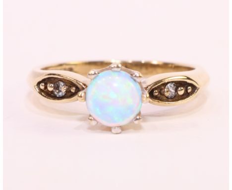 9ct gold opal ring hallmarked   Condition Report   Click here for further images, condition, auction times & delivery costs