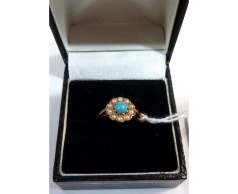 A turquoise and split pearl cluster ring. In gold marked 375. Size M½. 2g gross