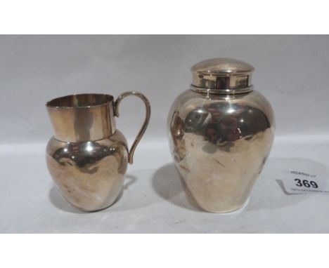 A silver caddy and cream jug. 4ozs 9dwts