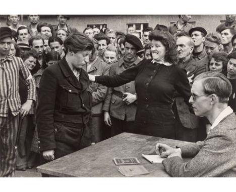 Henri Cartier-Bresson (Chanteloup-en-Brie 1908 – 2004 Montjustin, Provence). Gestapo Informer, Dessau. 1945Vintage. Silbergel