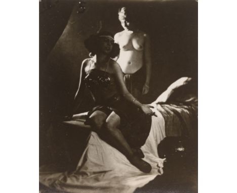 František Drtikol (Příbram, Böhmen 1883 – 1961 Prag). Ohne Titel (Ervina Kupferová). Um 1922Vintage. Silbergelatine-Kontaktab