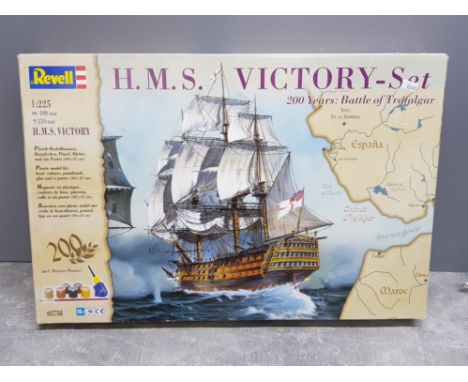 Revell HMS Victory 1:225 scale model kit, complete with original box