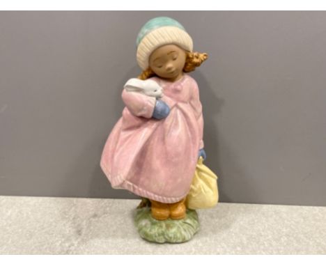 Lladro 2421 snuggle bunny in good condition