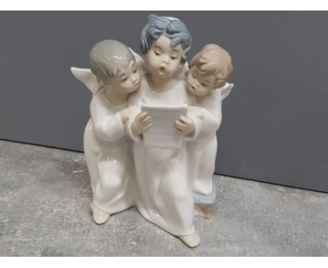Lladro 4542 angels singing group figurine