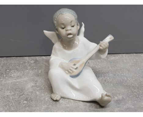 Lladro figure 4637 angel with mandoline