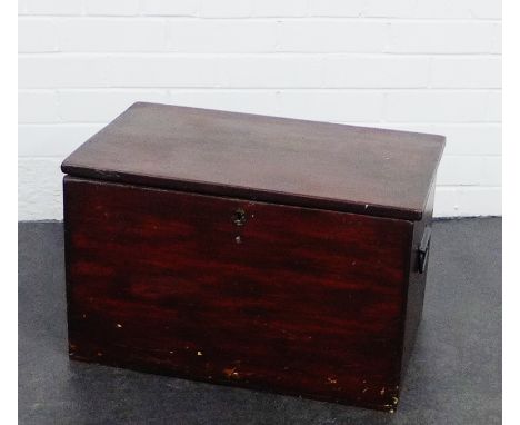 A dark stained wooden storage trunk with handles to the sides, 36 x 58cm 
