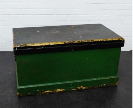 A painted pine storage trunk with lift up top and handles to side, 52 x 100cm 